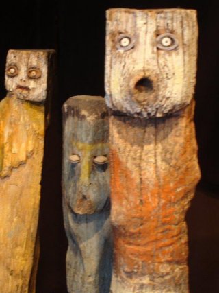 Les Âmes errantes, bois sculptés polychromes © Tô Bich HAI